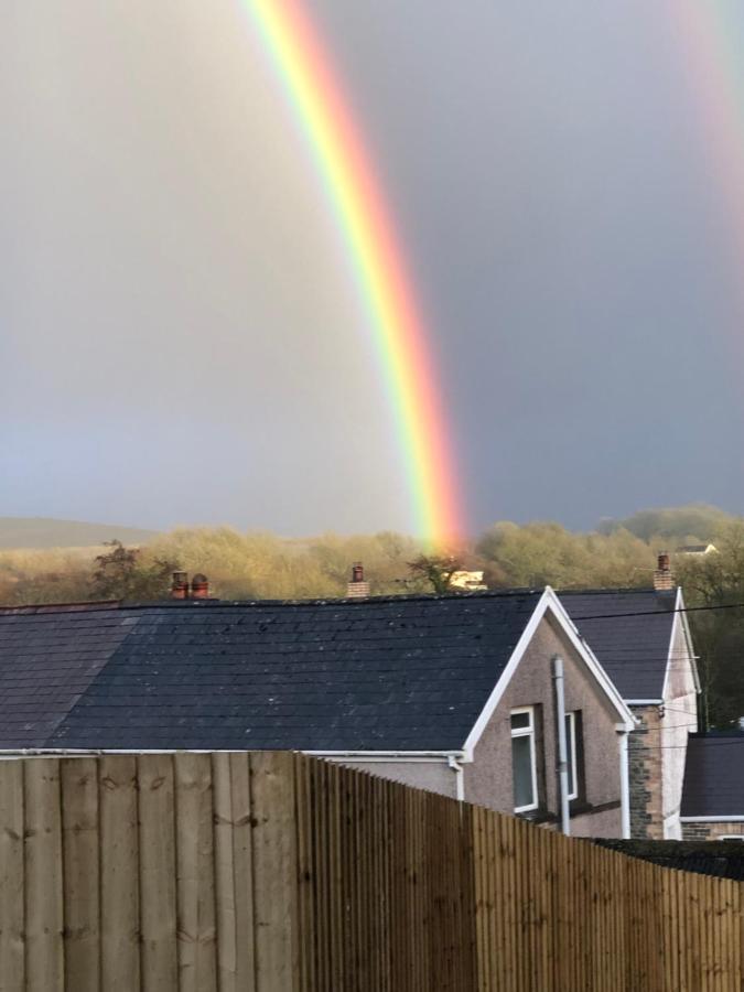 Clydach Cottages Лланелли Экстерьер фото